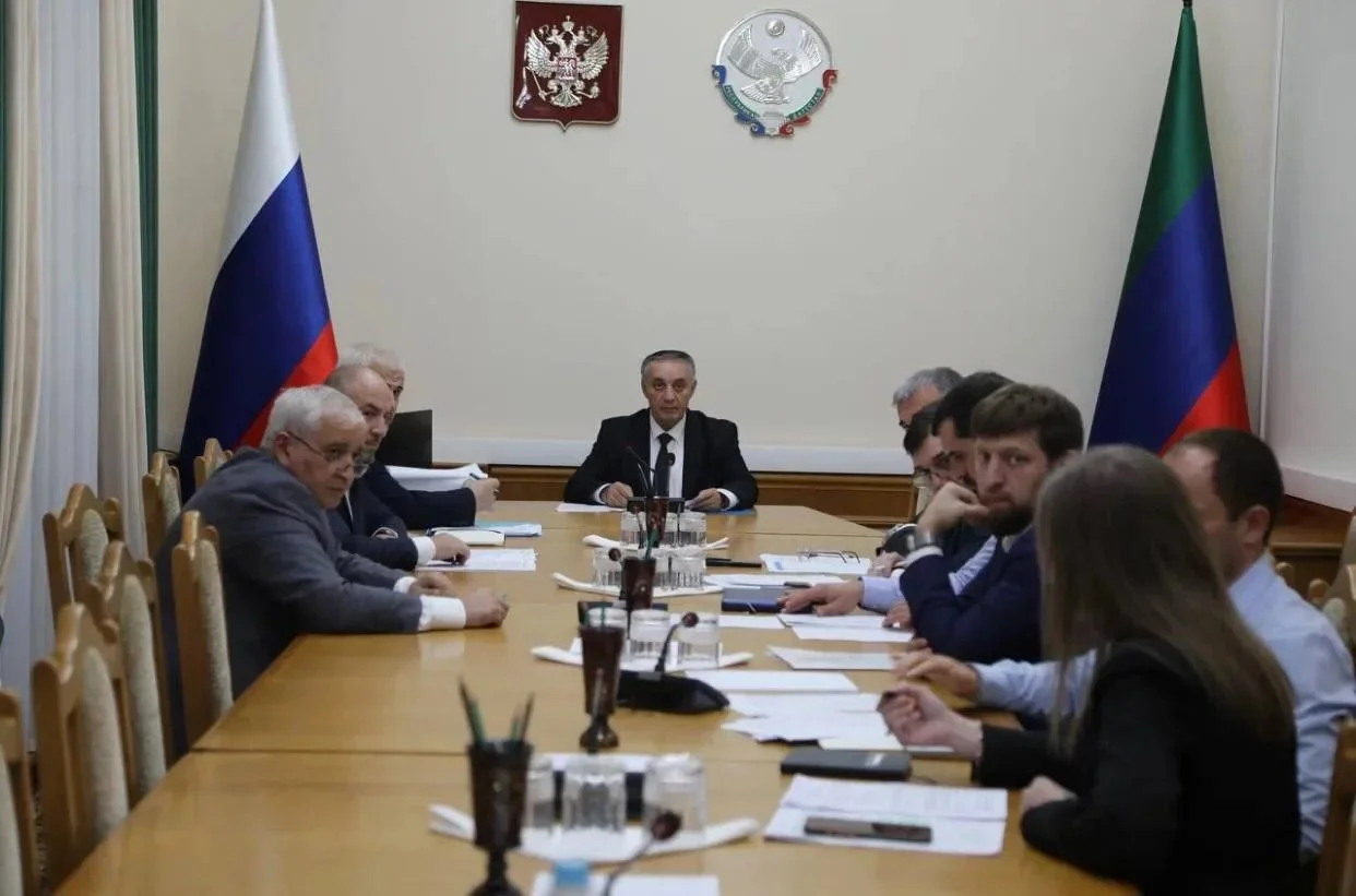 В Дербенте и Каспийске строят шесть детских садов по нацпроекту «Семья»