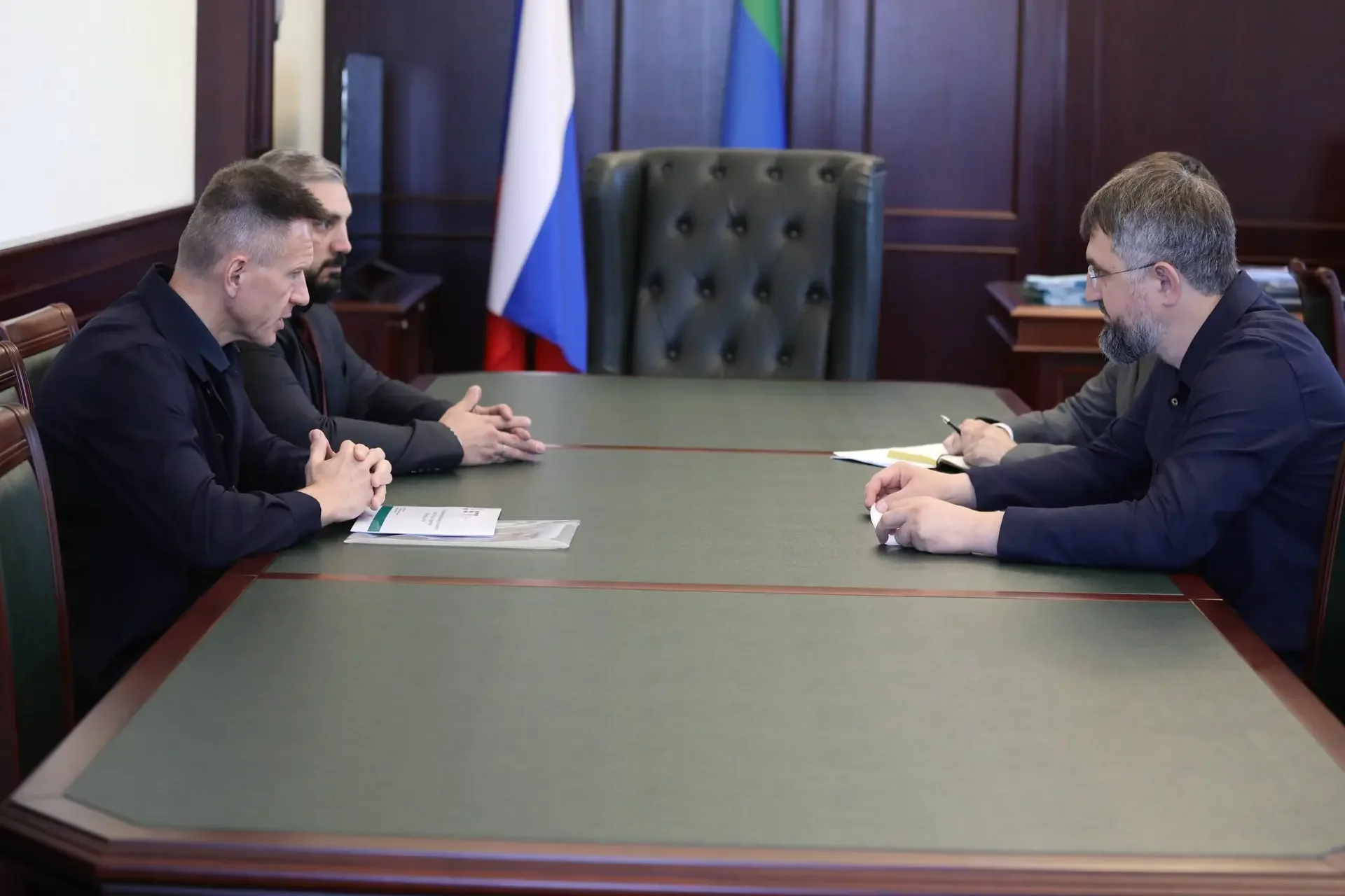 Магомед Рамазанов и Лев Кузнецов обсудили развитие системы энергоснабжения Дагестана