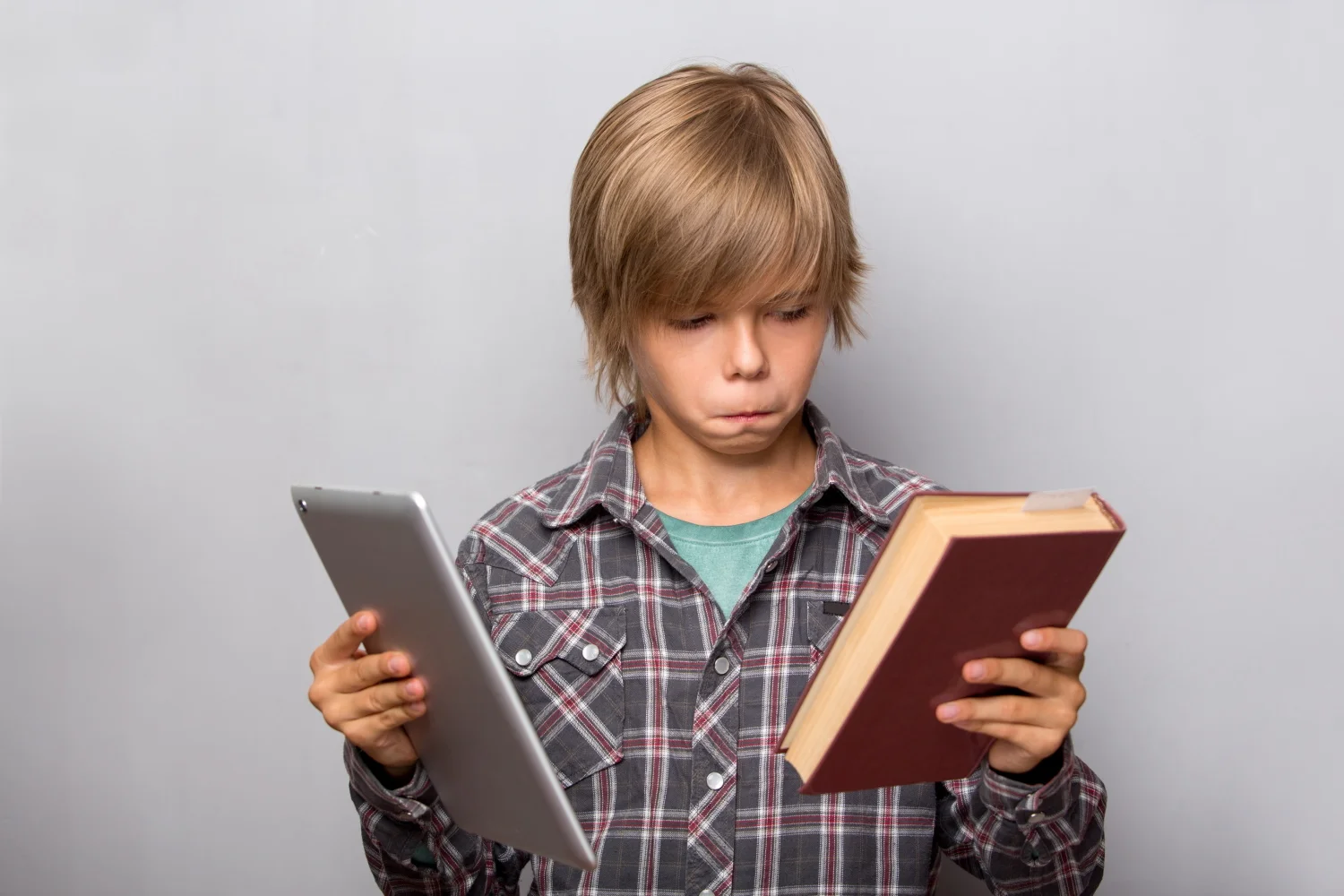 Книга или гаджет? Выбор, который каждый делает сам