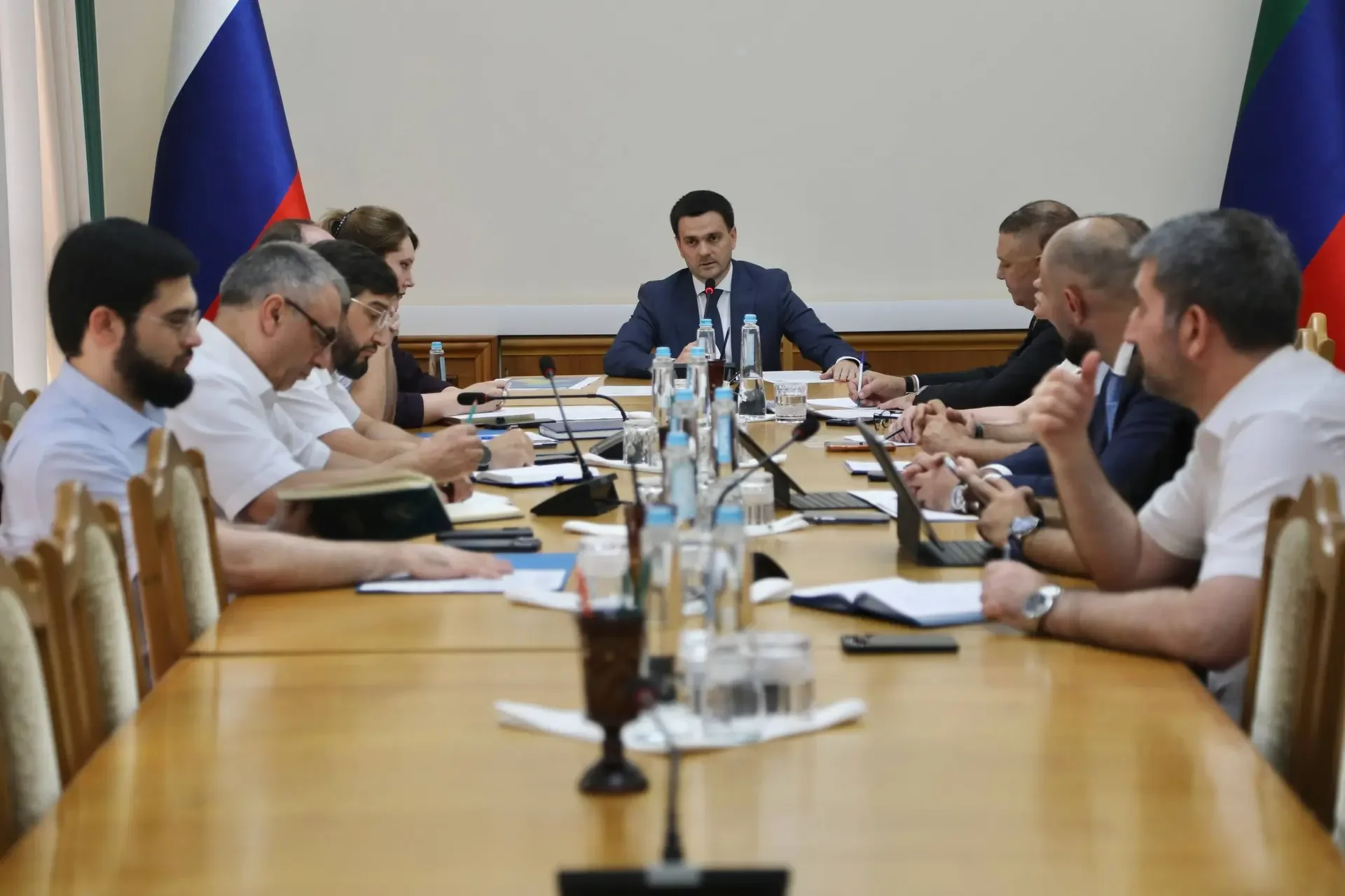 Валентин Клок поручил усилить работу по проблемным вопросам энергоснабжения Дагестана